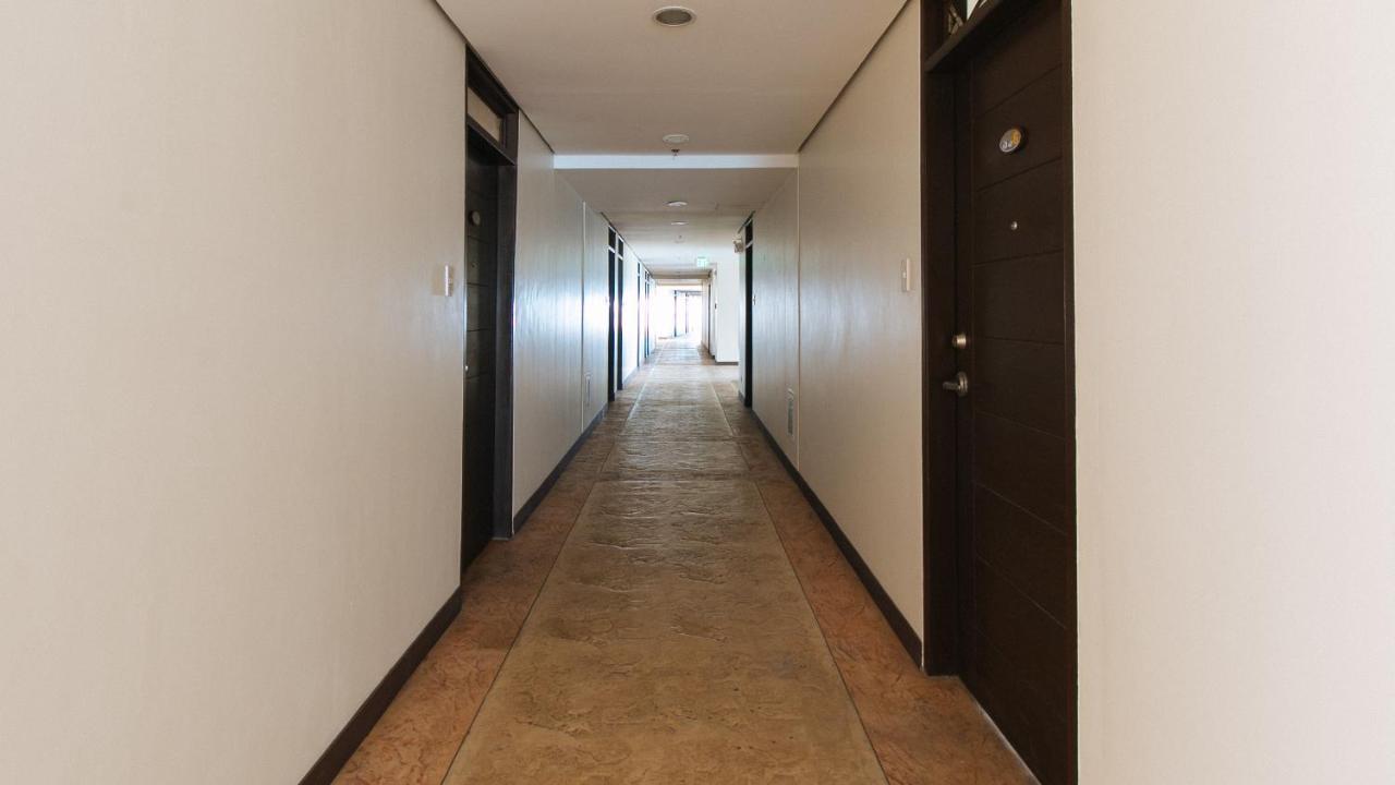 Reddoorz Plus @ Cuarto Verde Staycation Las Piñas Εξωτερικό φωτογραφία