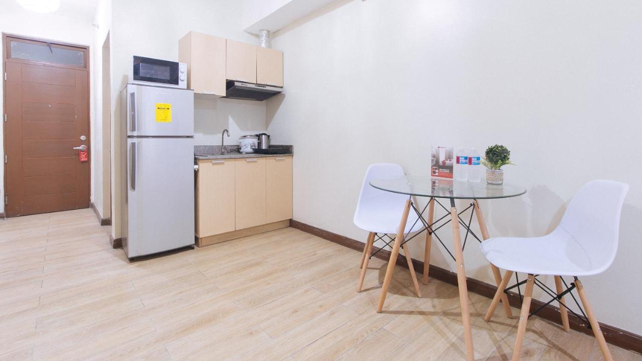 Reddoorz Plus @ Cuarto Verde Staycation Las Piñas Εξωτερικό φωτογραφία