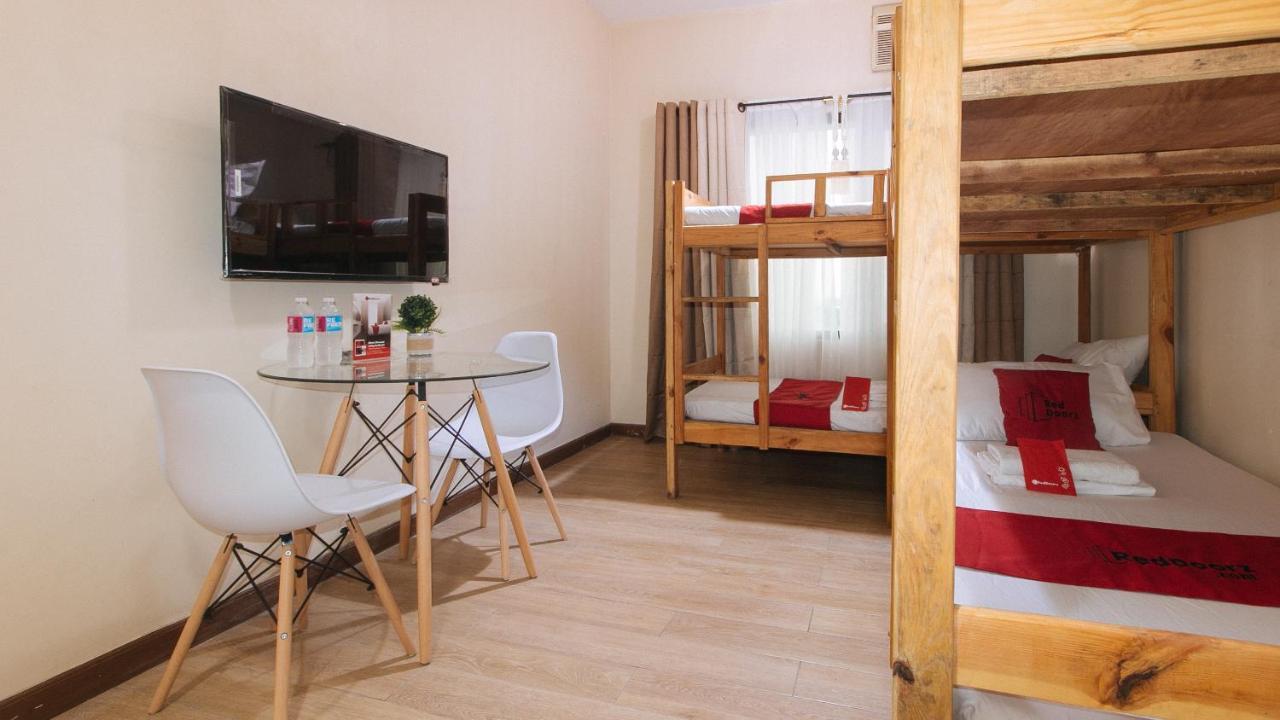 Reddoorz Plus @ Cuarto Verde Staycation Las Piñas Εξωτερικό φωτογραφία