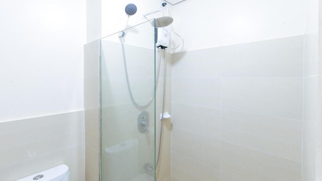 Reddoorz Plus @ Cuarto Verde Staycation Las Piñas Εξωτερικό φωτογραφία